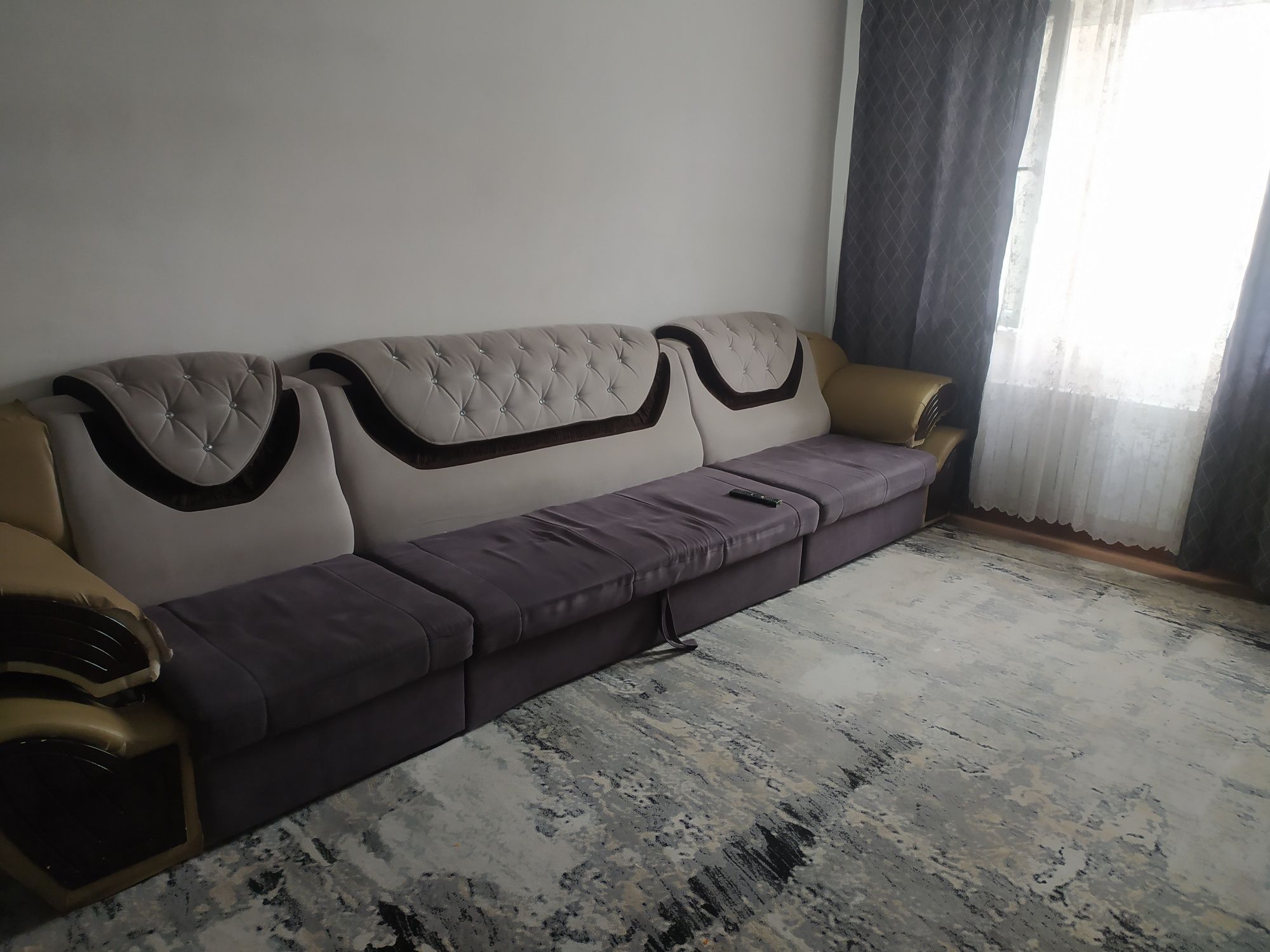 Продам диван 3 метра