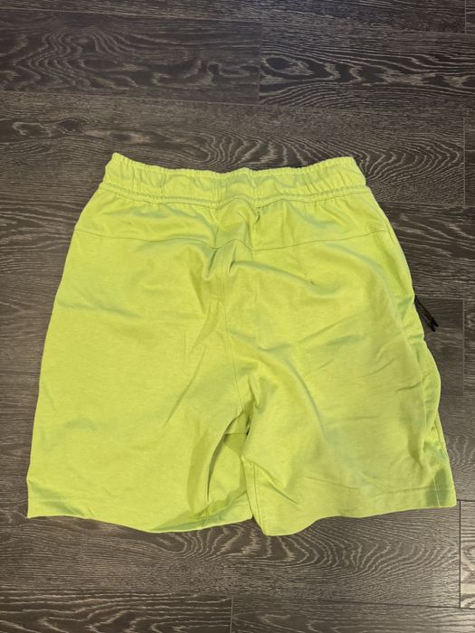 pantaloni nike scurti