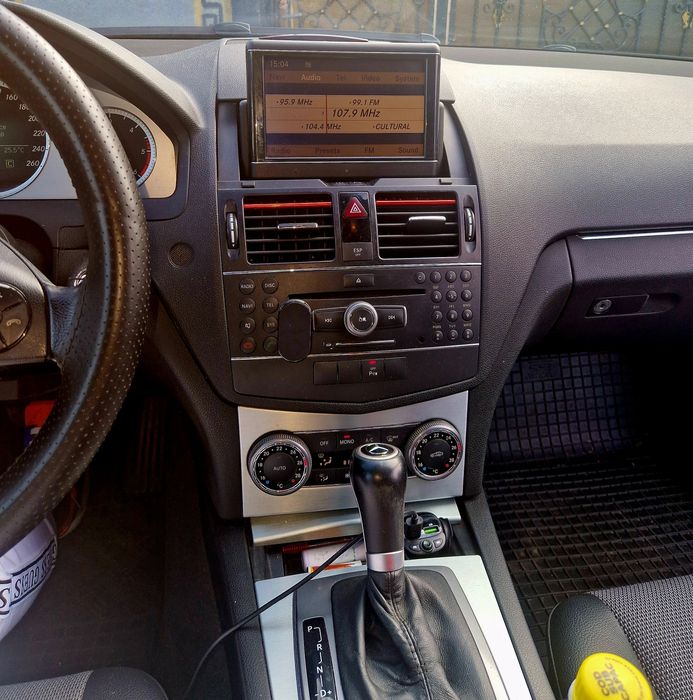Vând Mercedes  - Benz c220! 4800 negociabil