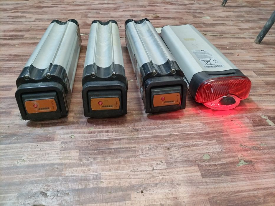 Baterii biciclete electrice 24 V-36 V funcționale și pentru piese