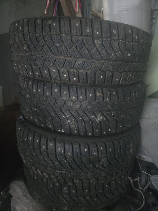 Продам зимняя резина.