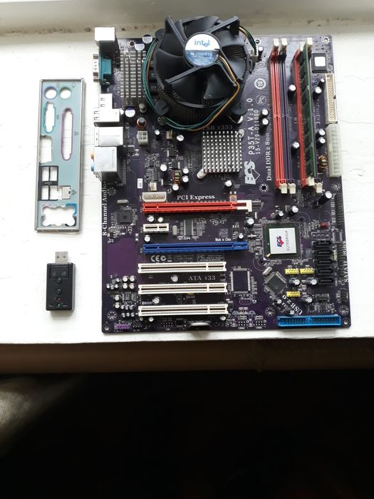 Материнская плата