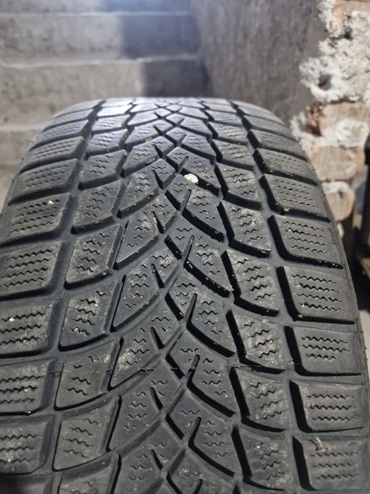 Зимни гуми Dayton 225-45-17