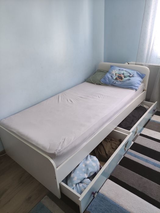 Vând mobilier cameră copii