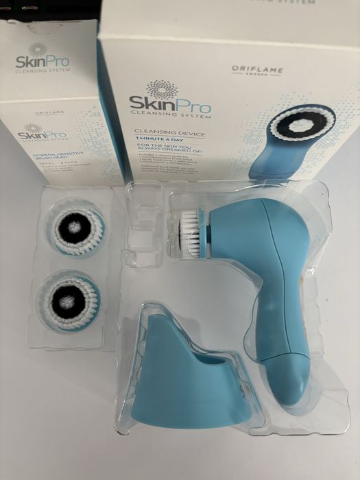 Skin Pro by Oriflame aparat curatarea fetei