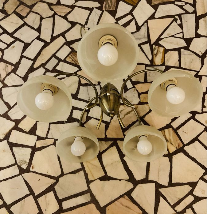 Vand corpt de iluminat cu becuri incluse