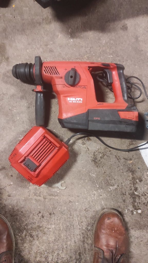 Rotopercutor HILTI TE  30-A36 ca nou