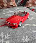 Macheta metalica BMW roadster 1996 burago scara 1:18