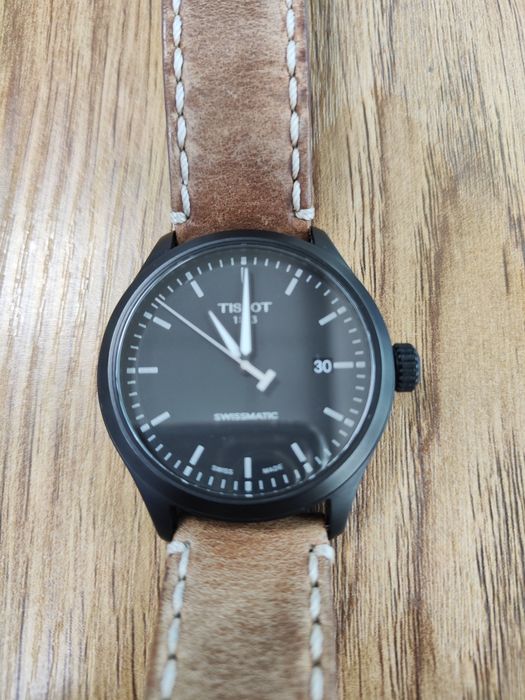 Продам TISSOT SWISSMATIC черные запас хода 3 дня, влагозащита 200 метр