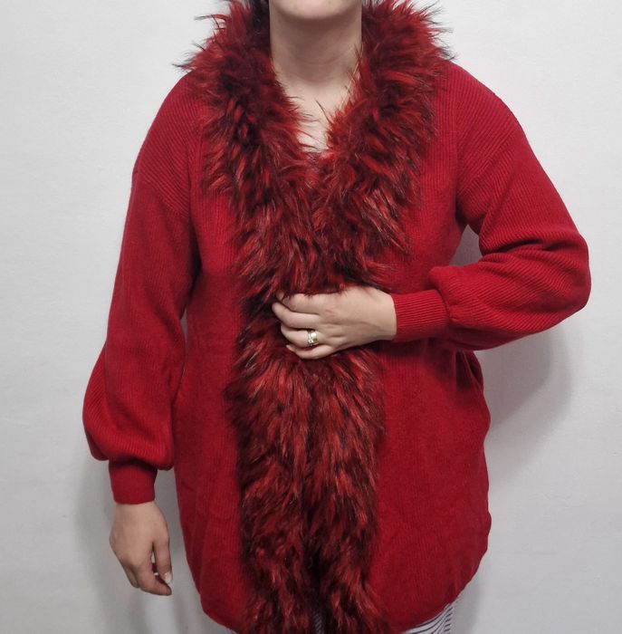 Cardigan rosu nepurtat