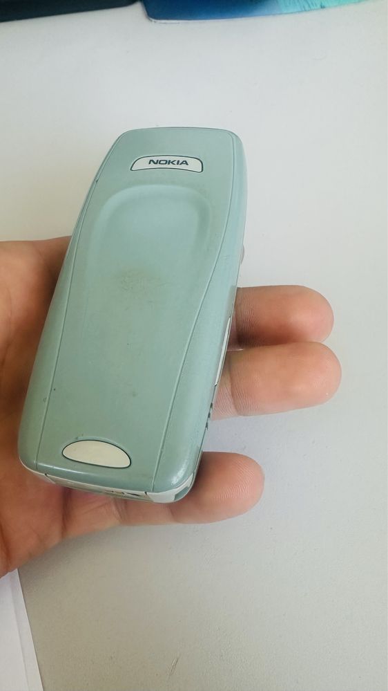 Nokia 3410 culoare deosebita