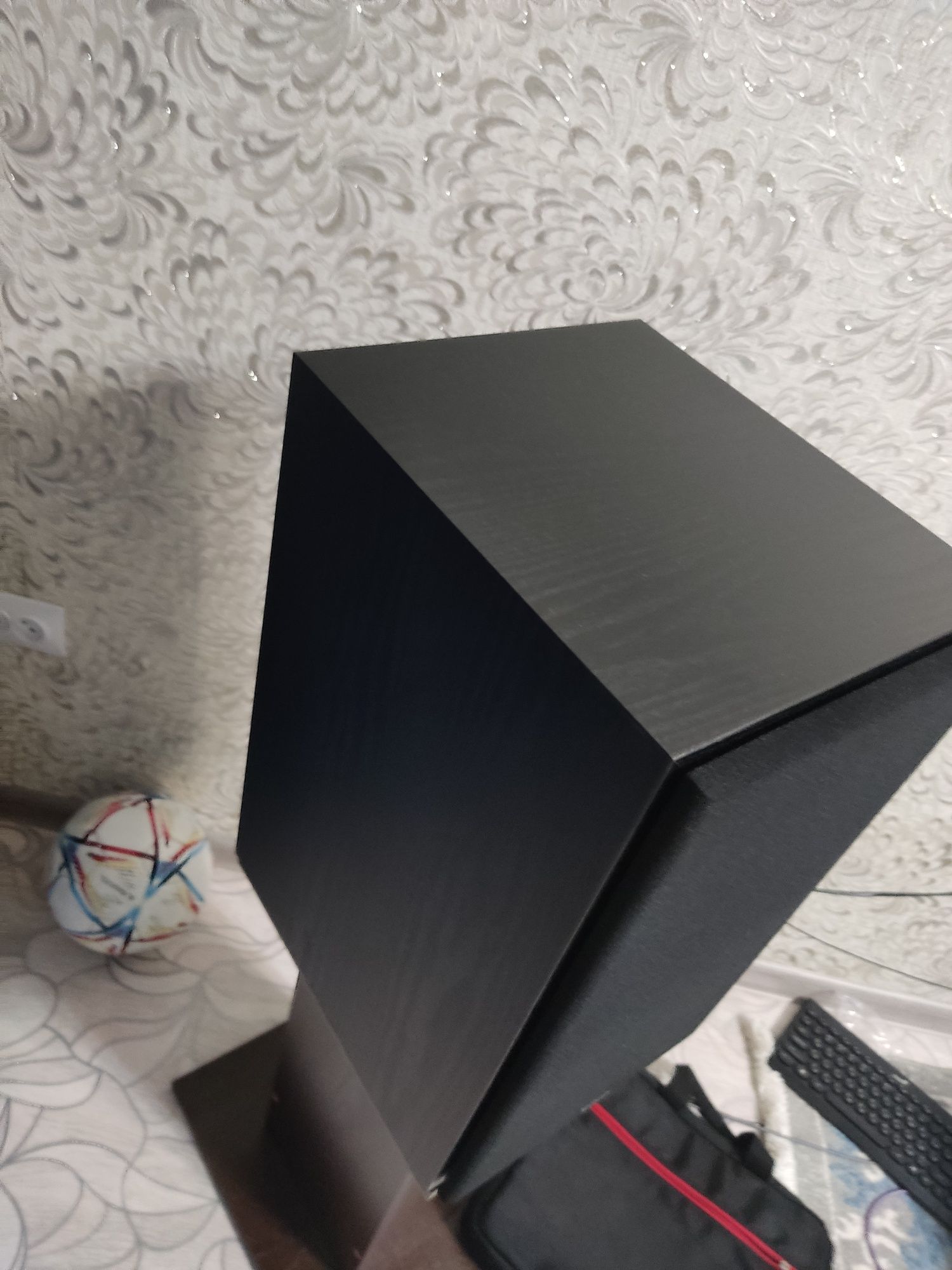 Продам акустическую систему Edifier R2850 DB