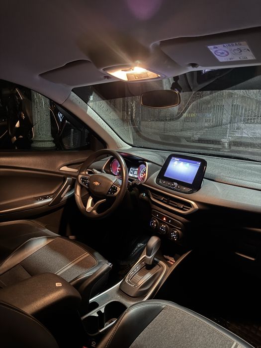 Tracker 2022 yil LTZ kraska top tozza