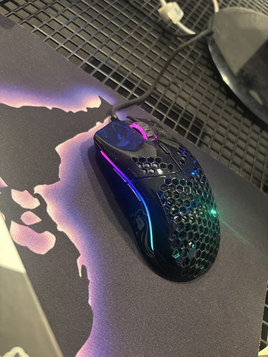 Геймърска мишка glorious model 0-