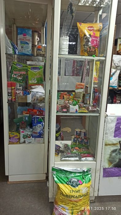 Продам витрины в отличном состоянии всё