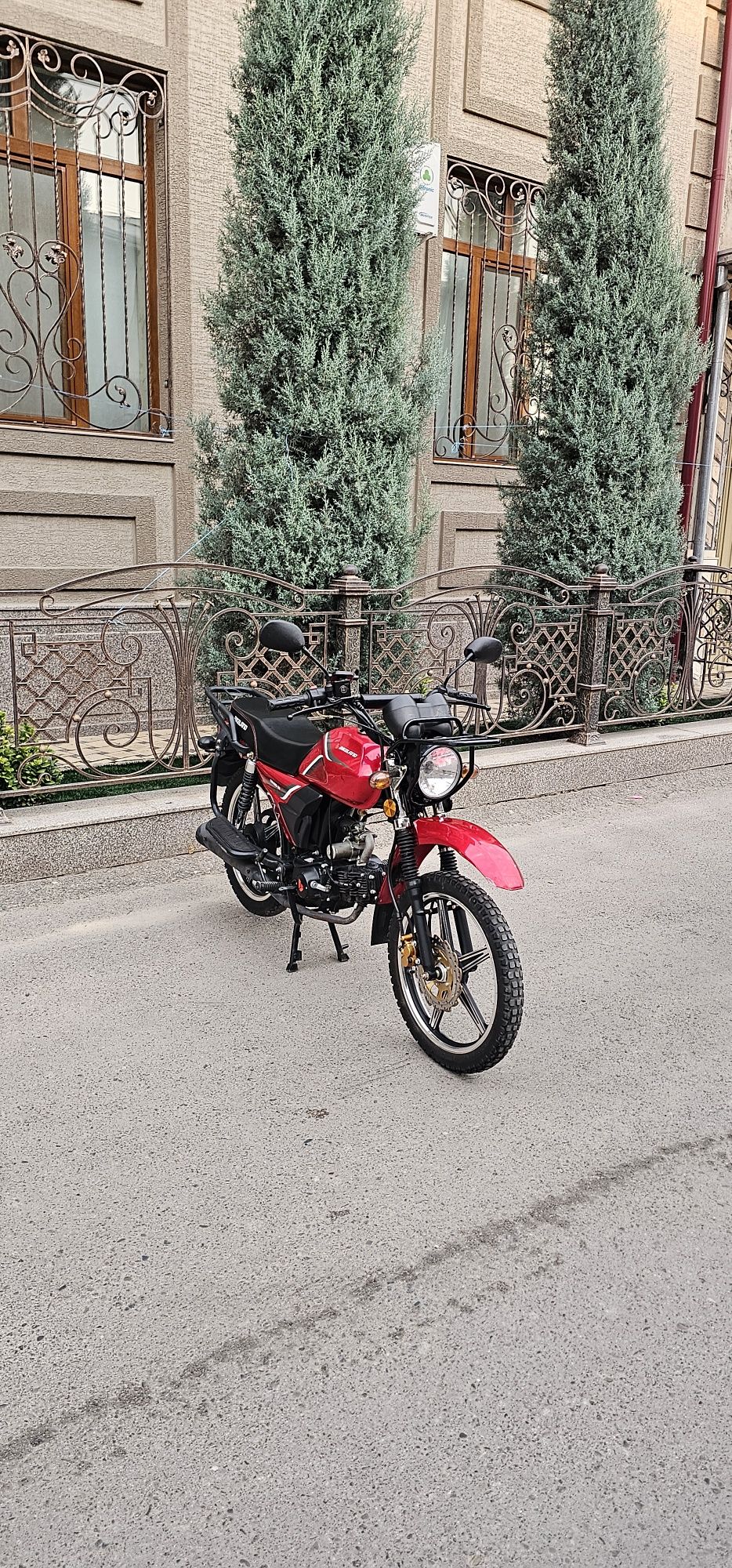 Продам мопед Bikeland алфа турист в отличном состоянии
