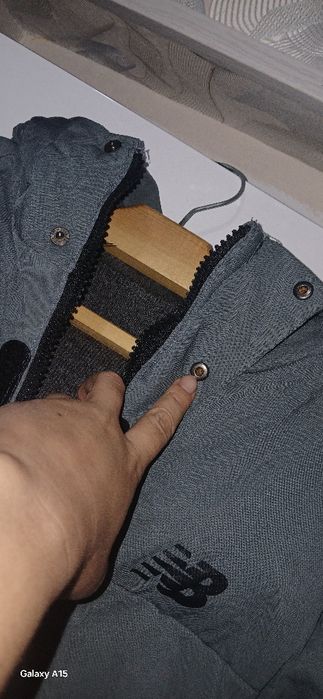 Kurtka mujskoy deyarli yangi koreyski fasonda tizzadan