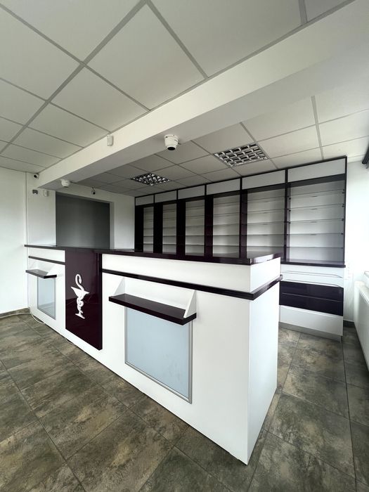 Mobilier modular spatiu comercial/farmacie