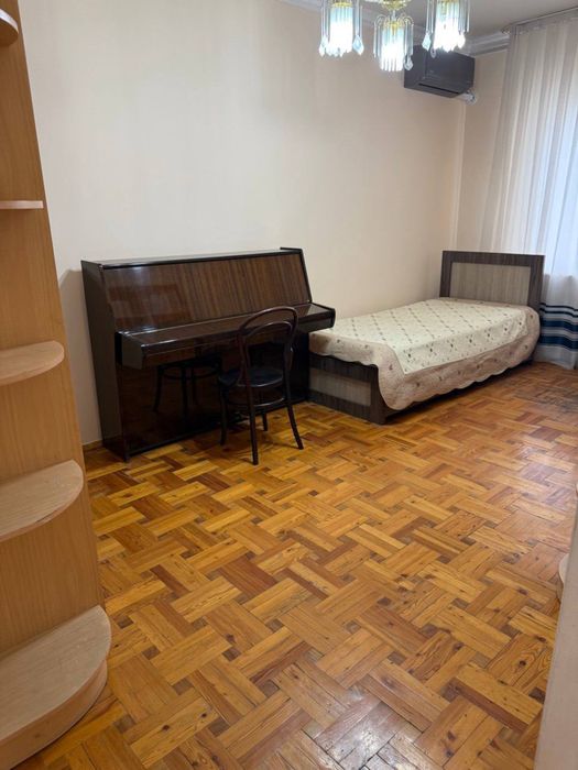 Сдается Банковская квартира 4/10/12