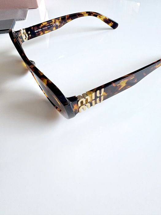 Miu miu слънчеви очила