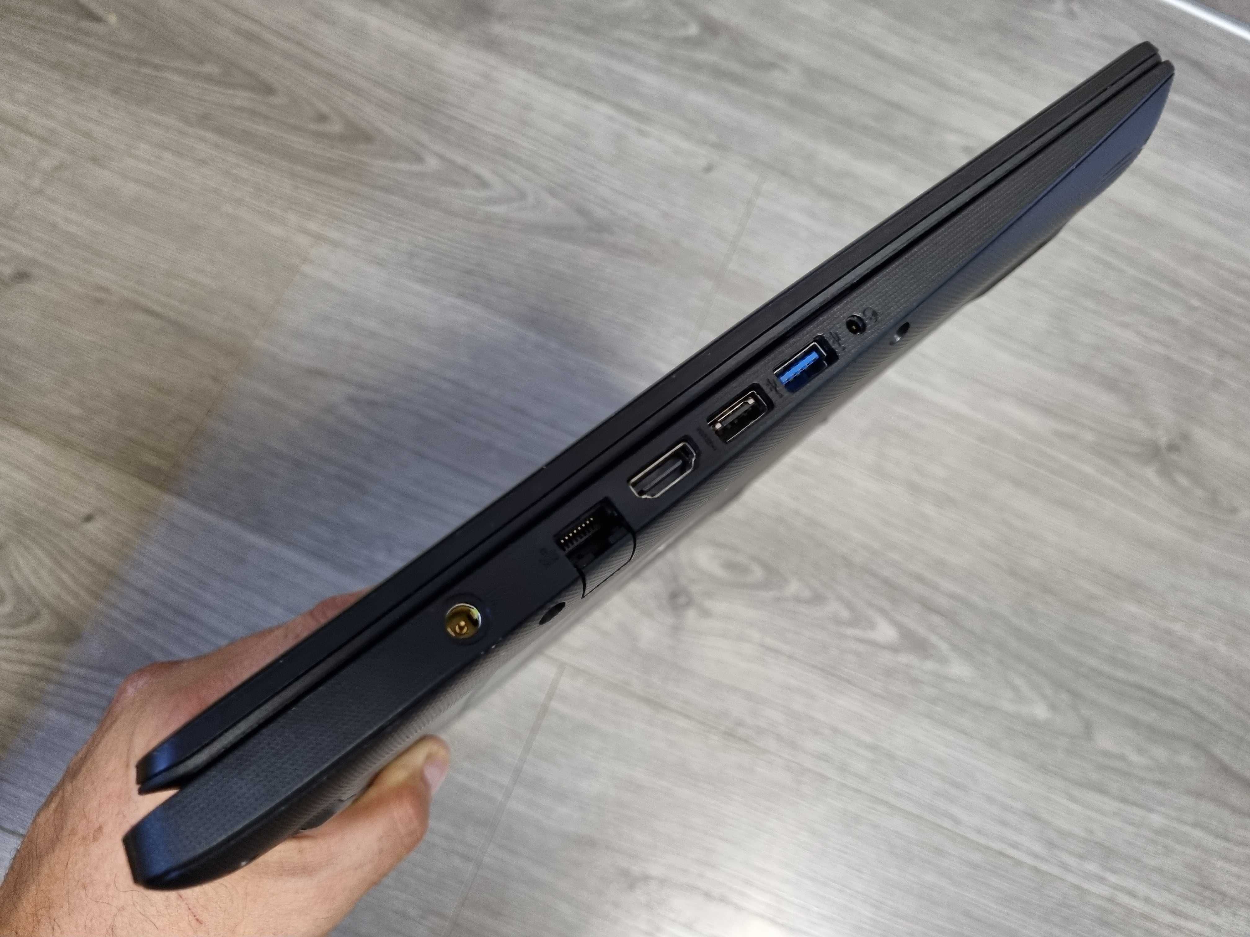 Acer Aspire 3 A317-51G cu i7-10510U, MX250, 20GB, SSD M.2 256+HDD 1TB