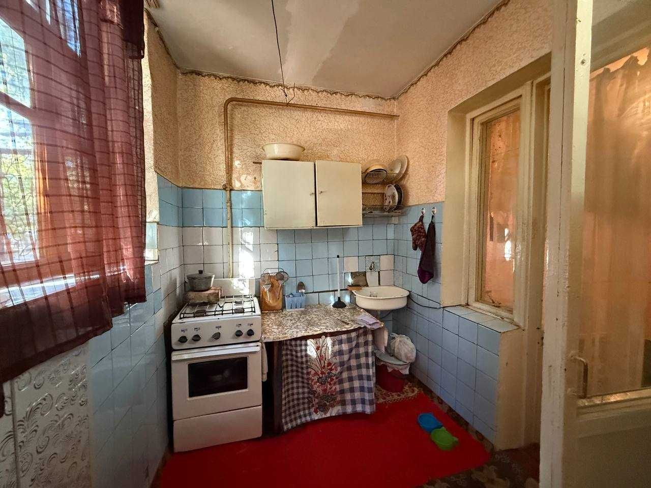 BUXORODA xonadon kvartira uy sotiladi 2 xonali 60m² 1-qavat.