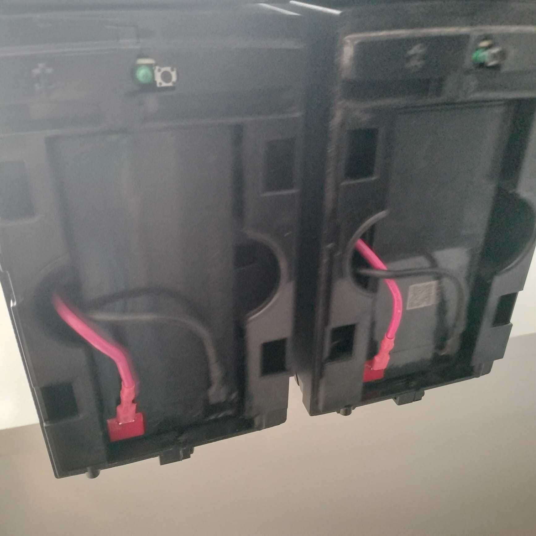 2 x APC UPS 700VA