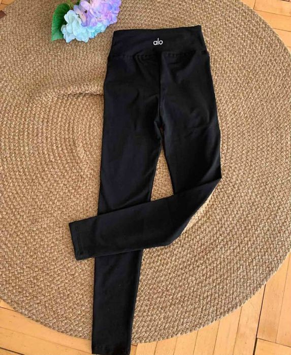 Клинове Oysho/Alo