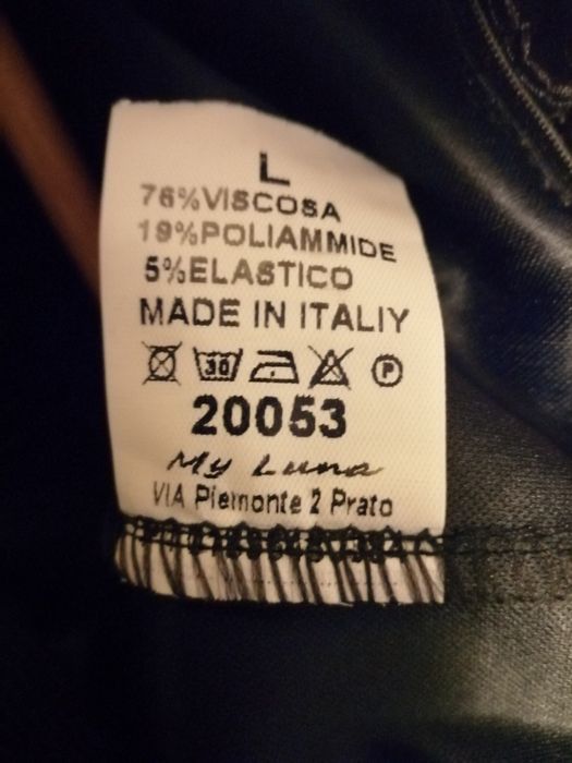 Pantalon scurți dama imitație piele noi