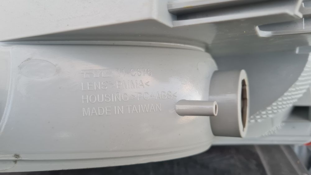 Stop stanga Skoda Octavi 3  11-12676-01-2