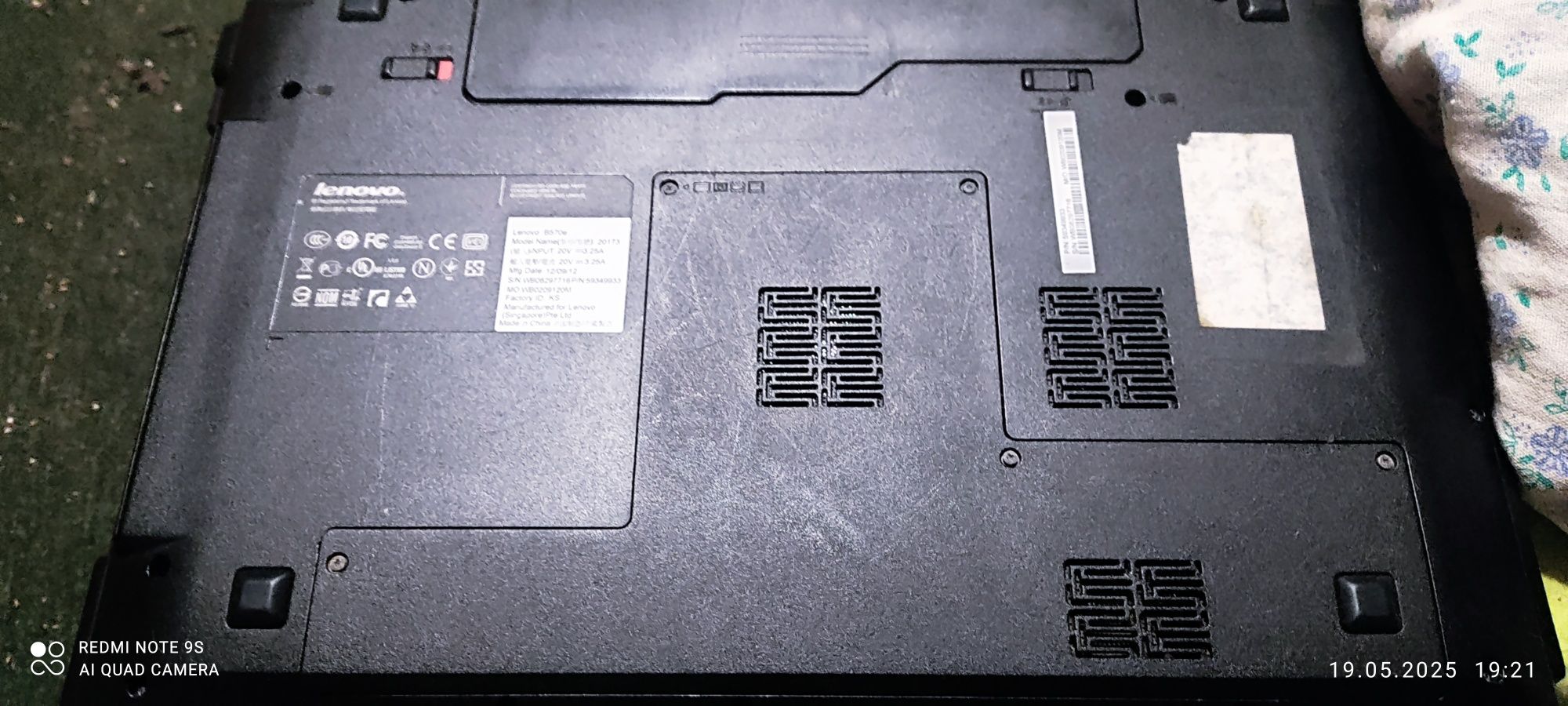 Продам ноутбук Lenovo с процессором Core i 3