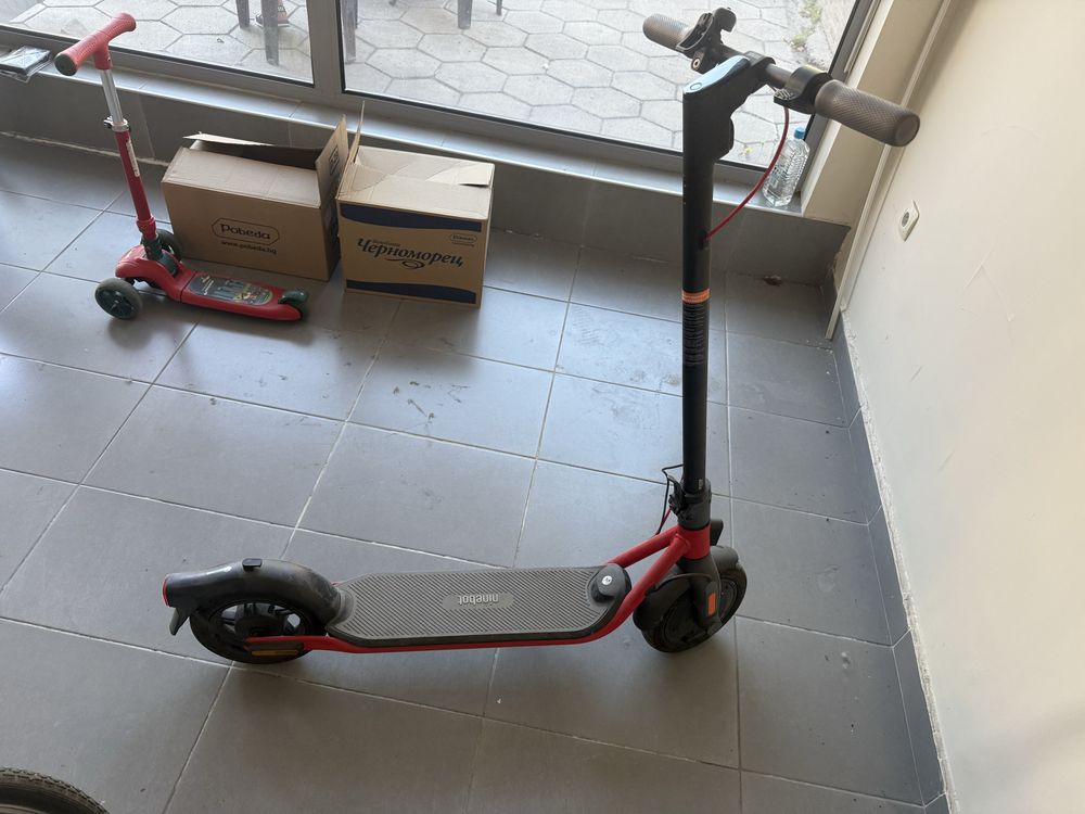 Тротинетка Ninebot
