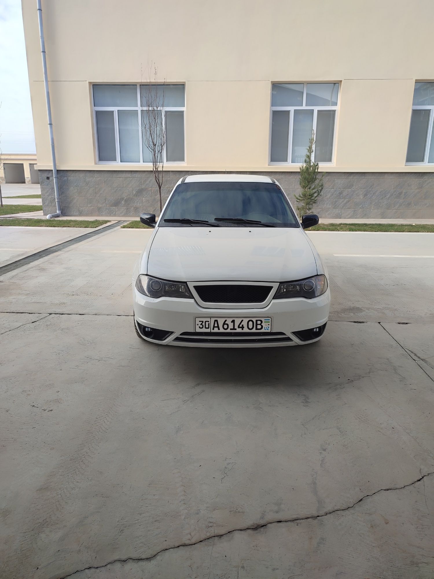 Daewoo Nexia.  2