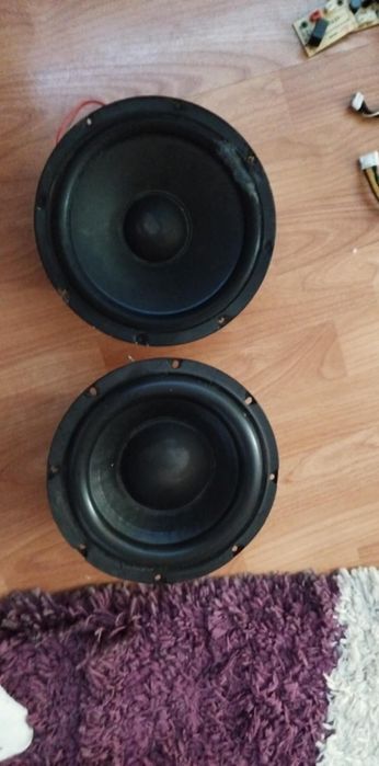 Vând difuzoare auto