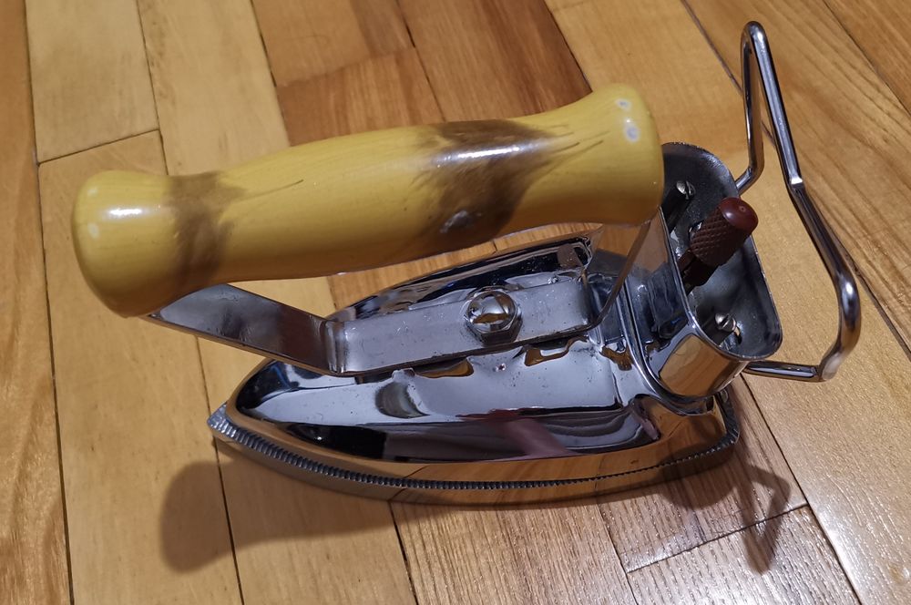 Fier de călcat Vintage KALORIK 5021