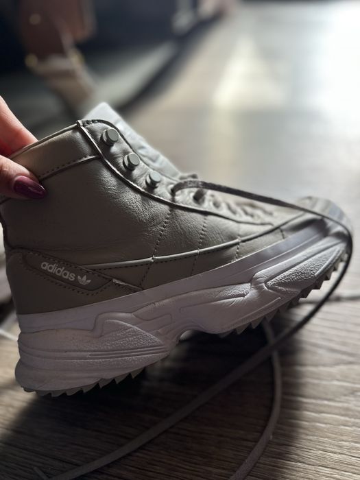 Adidas Сникърси Kiellor Xtra W EF9103 Бежов