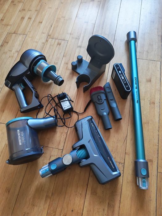 Продам вертикальный пылесос Polaris