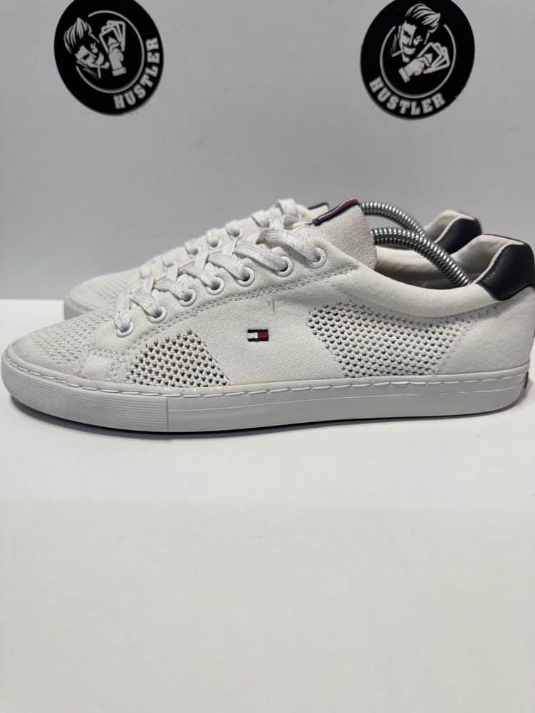 Сникърси TOMMY HILFIGER .Номер 42