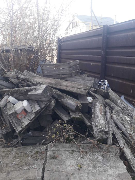 Отдам даром доски на дрова