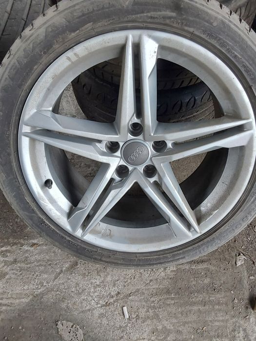 Set 4 jante impecabile! audi a5 2017 r18  cu anvelope de vara bune!
