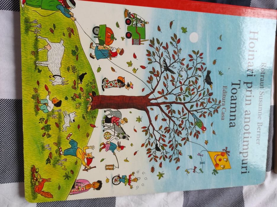 Hoinari prin anotimpuri toate volumele. 160 lei toate.