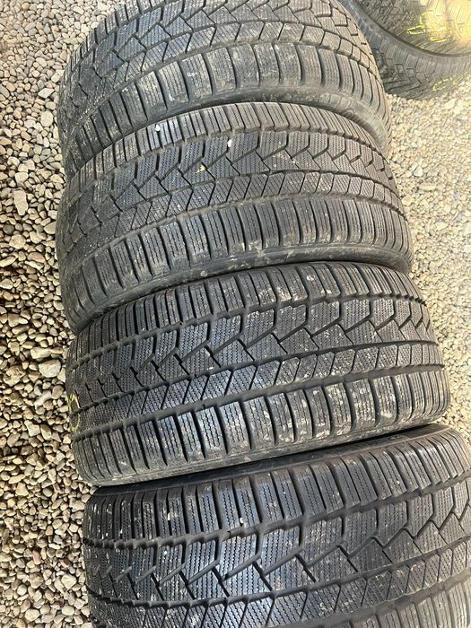225/40 r18 de iarna 4 buc ca noi CONTINENTAL
