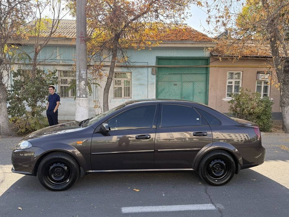 Gentra 2017 yil, kraska toza, 170 min probeg halol
