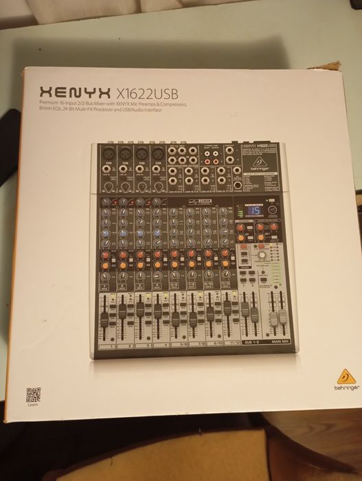 Se vinde mixer Behringer xenyx x 1622 usb