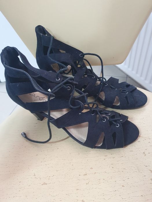 Sandale mărimea 41