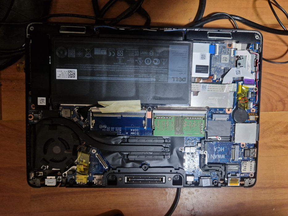 Dezmembrez Dell Latitude E7270