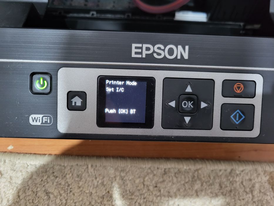 Imprimanta Epson XP352 cu eroare