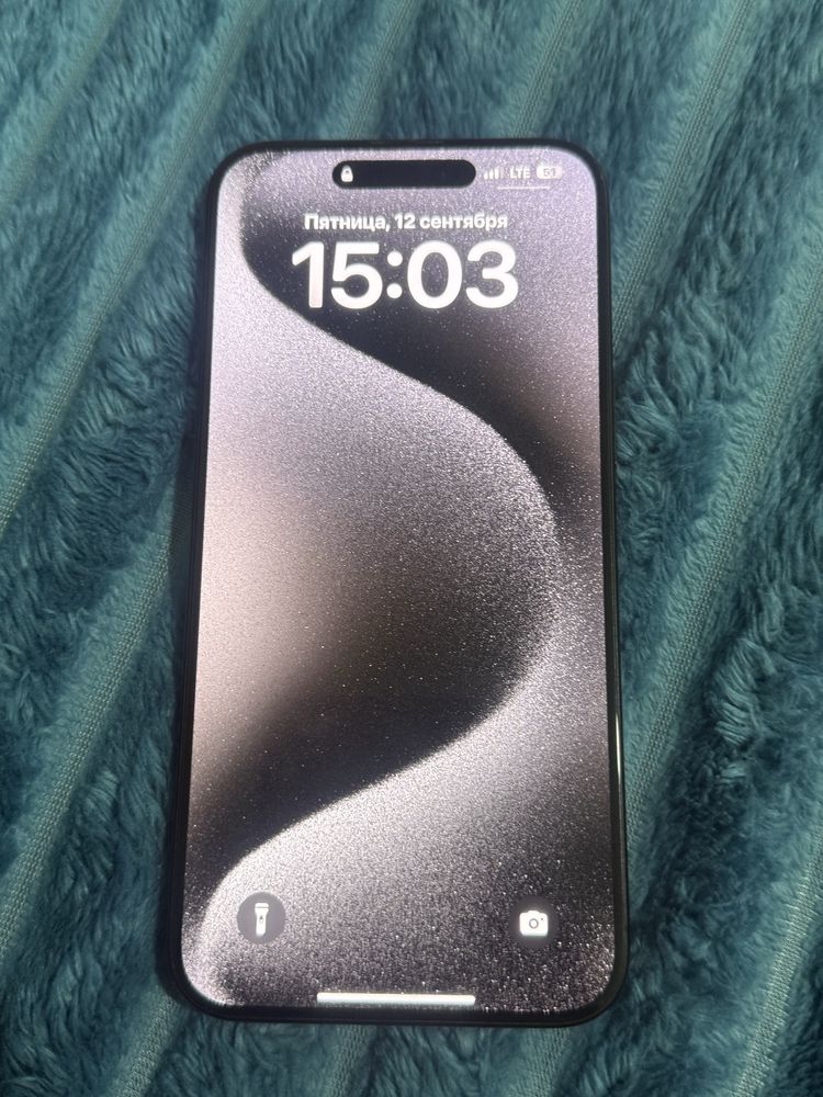 15 pro max black titanium