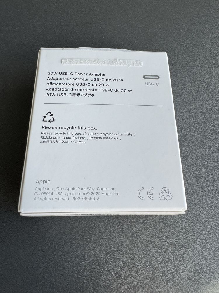 Адаптер питания Apple 20W USB-C