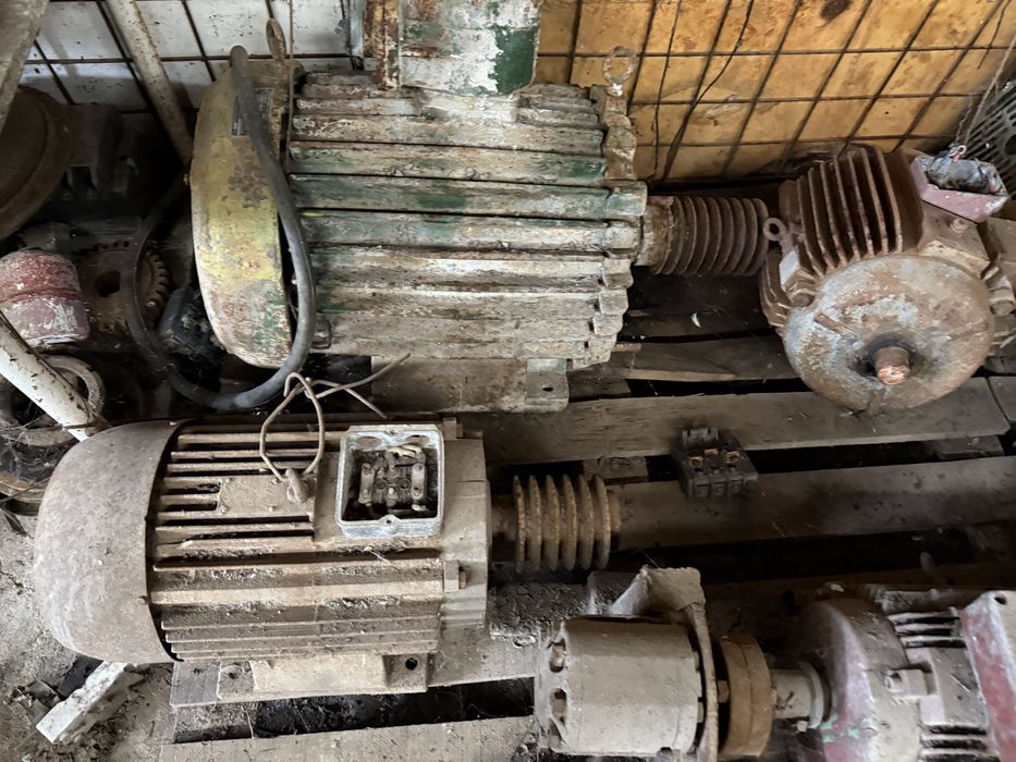 Vand motoare trifazice diferite puteri